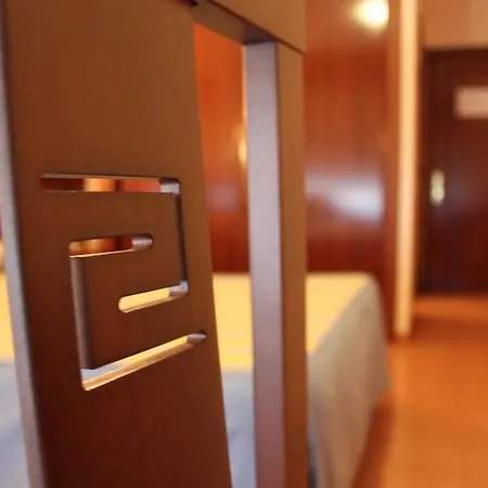 Valdes Hotel Gijón
