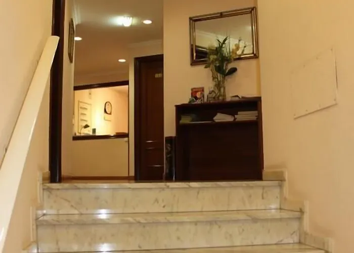 法尔德斯酒店 2*